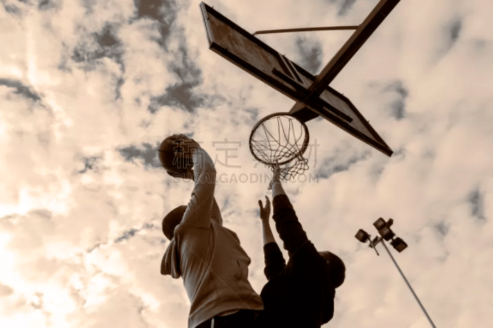 [CBA]周鹏关键上篮 深圳客场逆转江苏